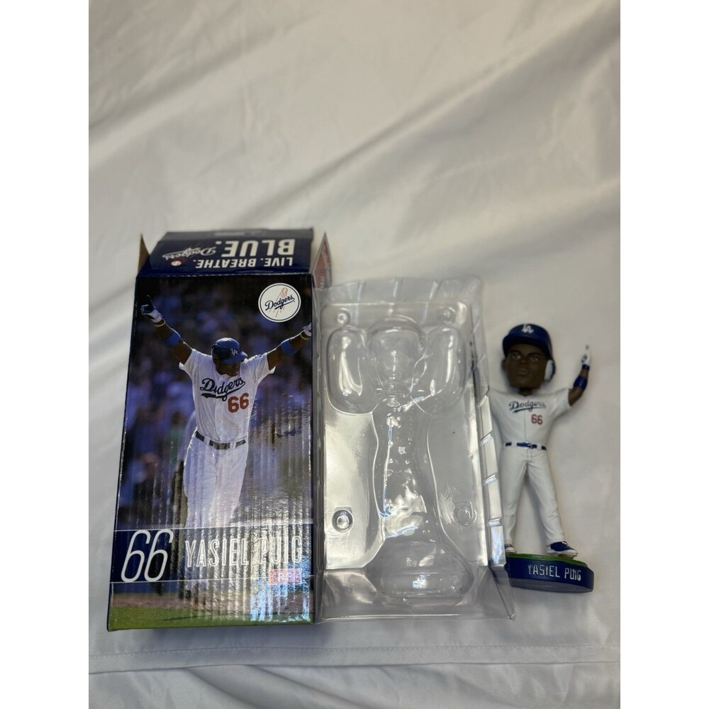 Los Angeles Dodgers Yasiel Puig #66 MLB 2014 Bobblehead CIB SGA